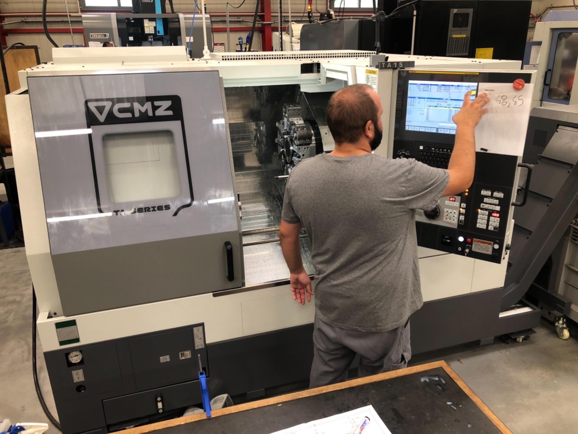 Livraison d'un nouveau tour CMZ